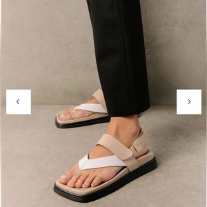 ALOHAS Decade Bicolor Leather Sandals